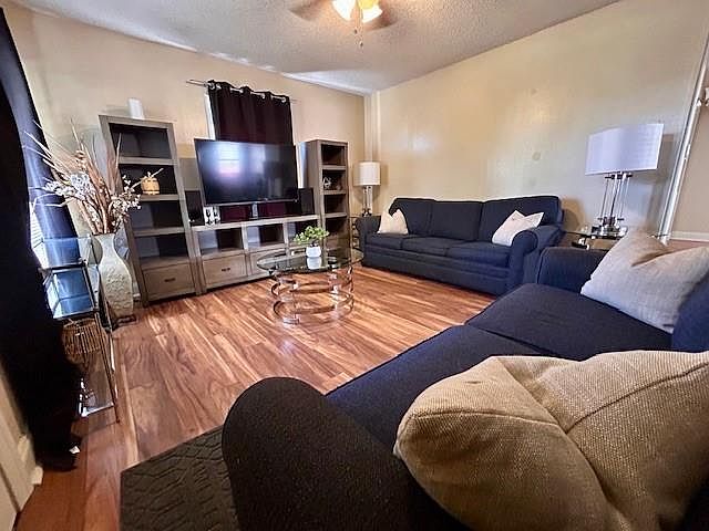 Living room thumbnail