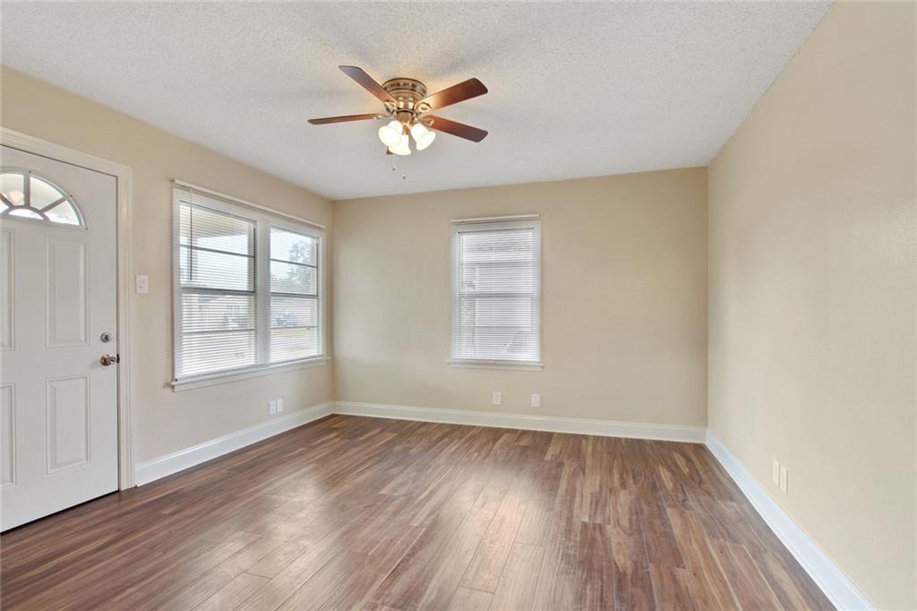 Living room thumbnail